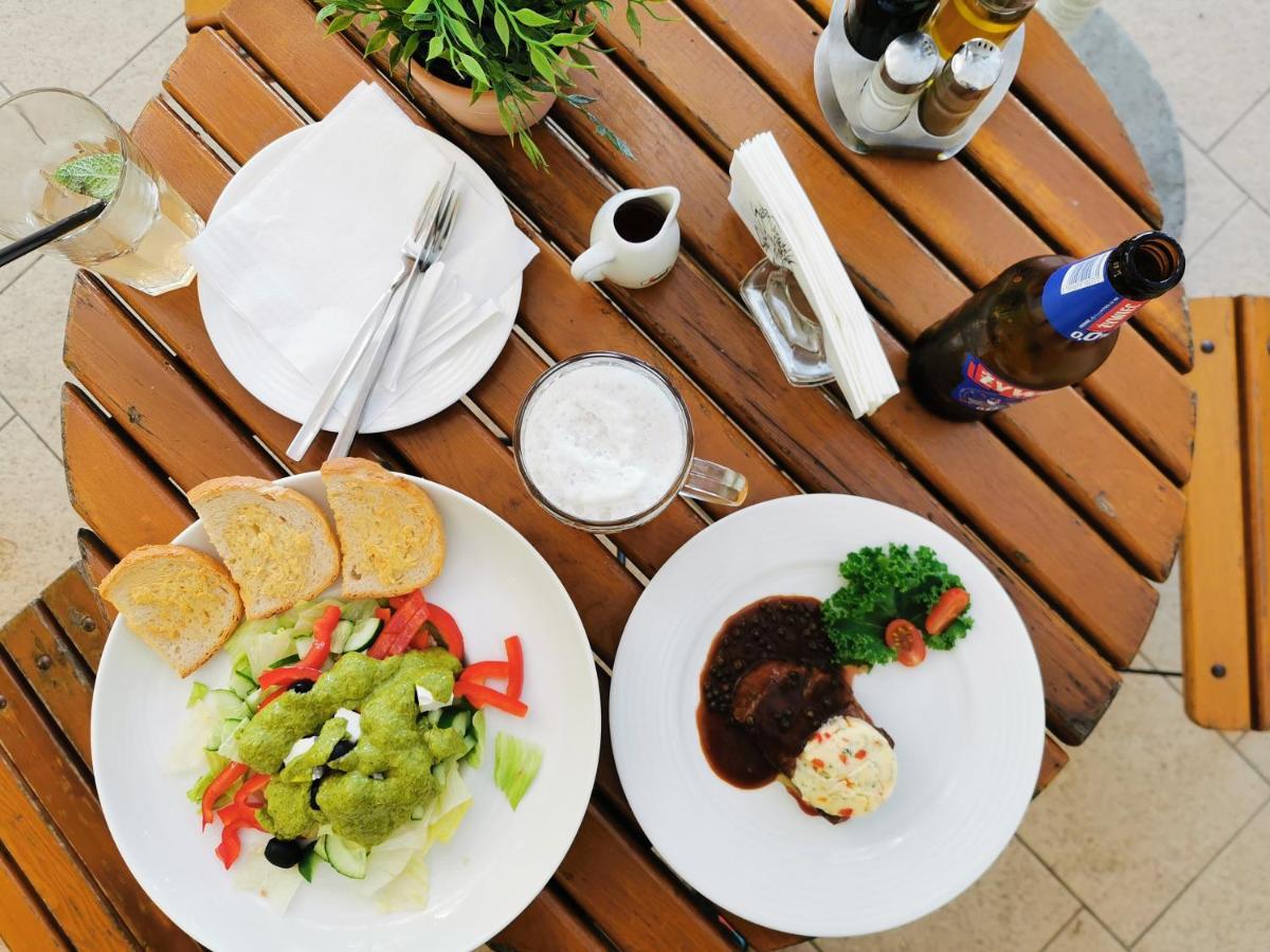 Hotel I Restauracja Pod Skala Jaslo Екстер'єр фото