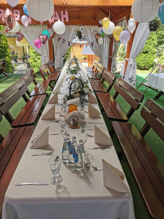 Hotel I Restauracja Pod Skala Jaslo Екстер'єр фото