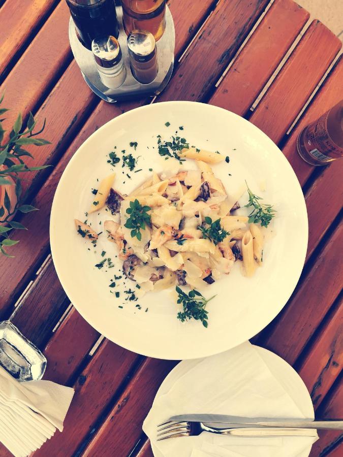 Hotel I Restauracja Pod Skala Jaslo Екстер'єр фото