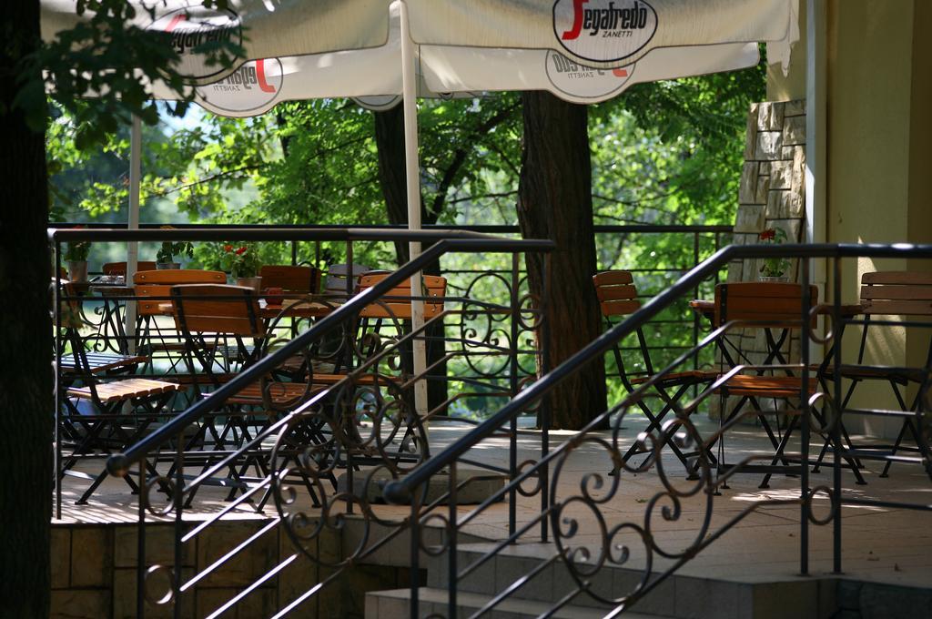 Hotel I Restauracja Pod Skala Jaslo Екстер'єр фото