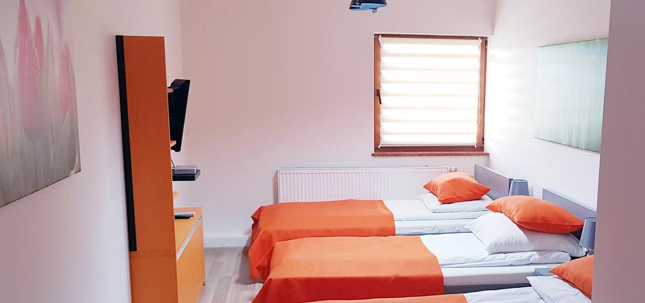 Hotel I Restauracja Pod Skala Jaslo Екстер'єр фото