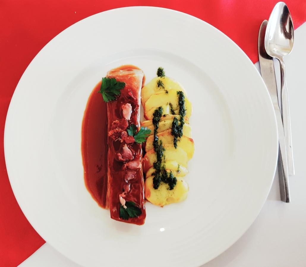 Hotel I Restauracja Pod Skala Jaslo Екстер'єр фото